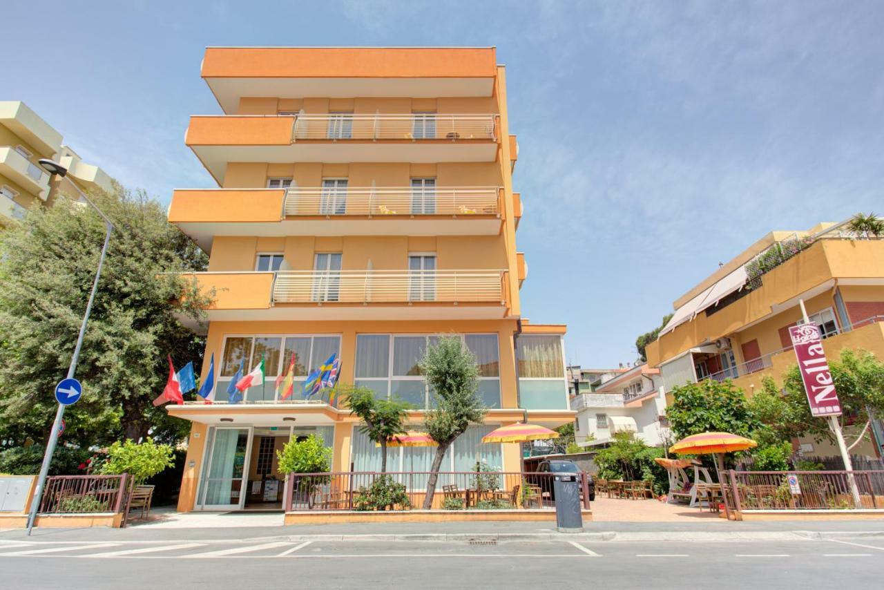 רימיני Hotel Nella מראה חיצוני תמונה